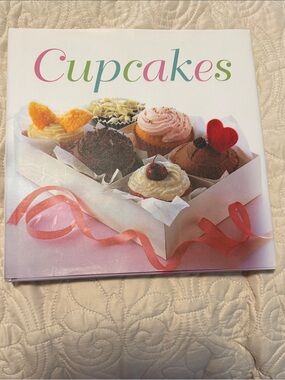 Cupcakes Cookbook — White and Pink Cover Baking Recipes